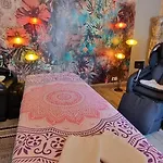 Bed and Breakfast La Perle Studio Avec Kitchenette Et Jacuzzi 3*